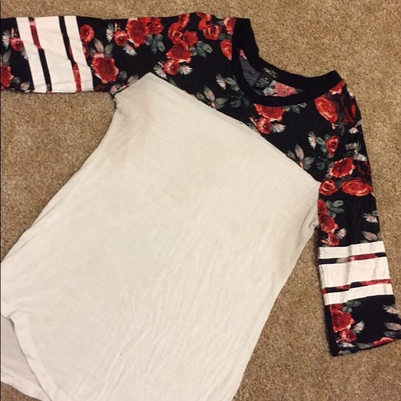 Top - Picture 1 of 2